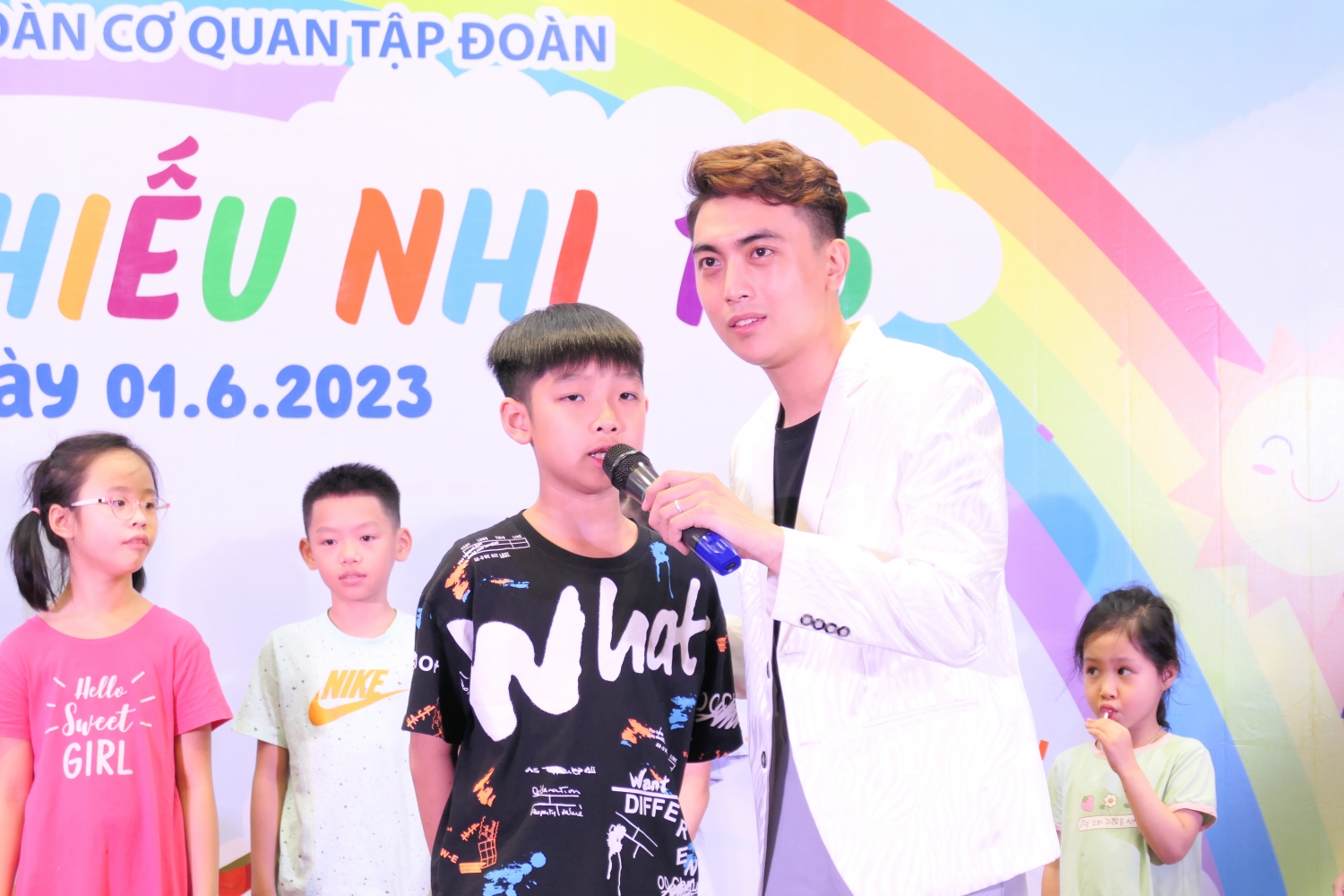 Đoàn Thanh niên Cơ quan Tập đoàn tổ chức Ngày hội Thiếu nhi 1/6 Đoàn Thanh niên Cơ quan Tập đoàn tổ chức Ngày hội Thiếu nhi 1/6