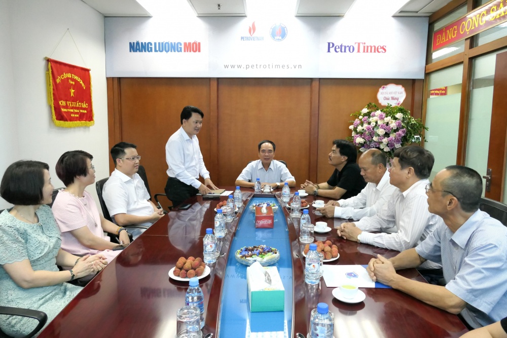 Lãnh đạo Hội Dầu khí Việt Nam chúc mừng Tạp chí Năng lượng Mới - PetroTimes nhân Ngày Báo chí cách mạng Việt Nam