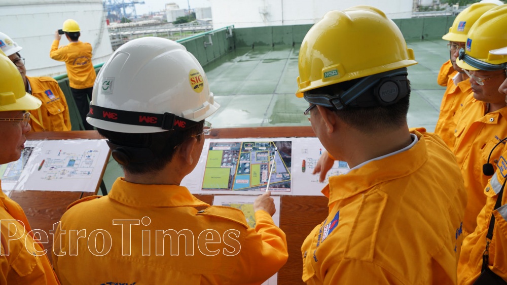 Tổng Giám đốc Petrovietnam Lê Mạnh Hùng kiểm tra hoạt động Kho cảng LNG Thị Vải Tổng Giám đốc Petrovietnam Lê Mạnh Hùng kiểm tra hoạt động Kho cảng LNG Thị Vải
