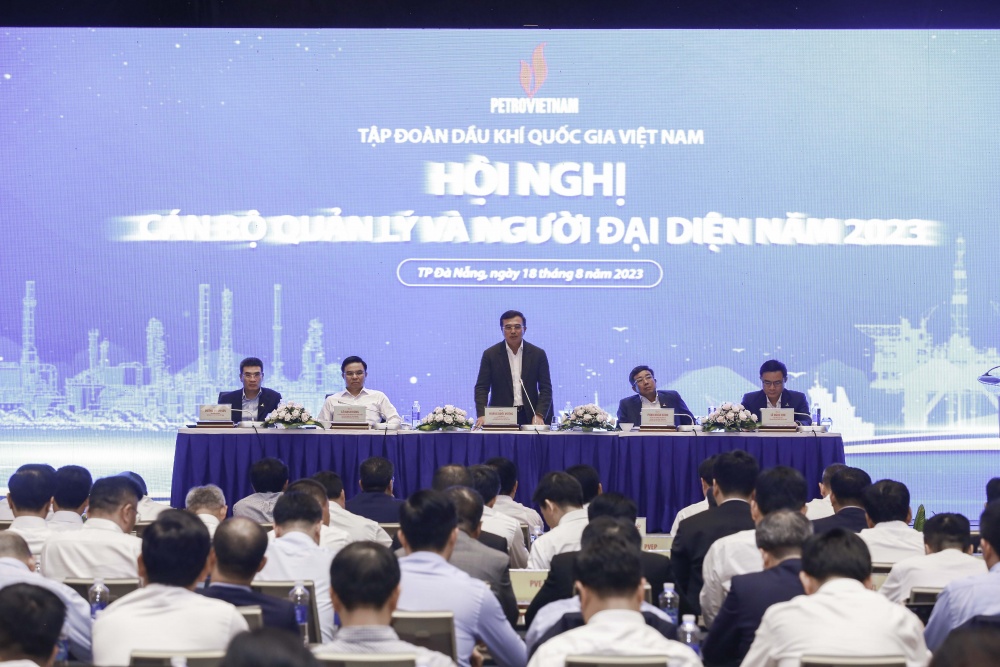 Xây dựng, phát triển Petrovietnam thành Tập đoàn công nghiệp năng lượng hàng đầu đất nước và khu vực Xây dựng, phát triển Petrovietnam thành Tập đoàn công nghiệp năng lượng hàng đầu đất nước và khu vực