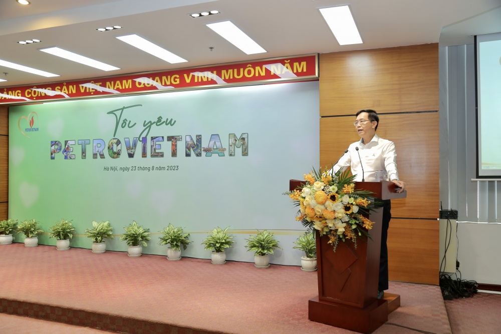 Tình yêu Petrovietnam sẽ là động lực Tập đoàn phát triển bền vững hơn, mạnh mẽ hơn Tình yêu Petrovietnam sẽ là động lực Tập đoàn phát triển bền vững hơn, mạnh mẽ hơn