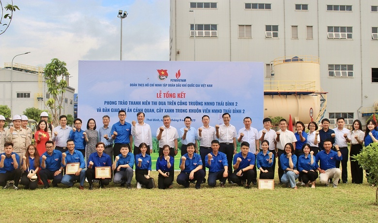 Phong trào thanh niên thi đua trên công trường góp phần làm hồi sinh NMNĐ Thái Bình 2