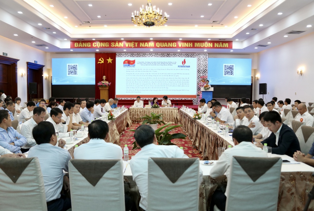 Công đoàn Dầu khí tổng kết chương trình “01 triệu sáng kiến” CĐ DKVN tổng kết chương trình “01 triệu sáng kiến”: Hơn 7.000 sáng kiến, làm lợi hơn 9.000 tỷ đồng