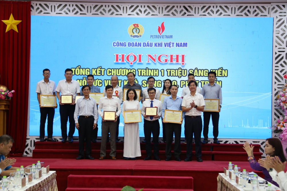 Công đoàn Dầu khí tổng kết chương trình “01 triệu sáng kiến” CĐ DKVN tổng kết chương trình “01 triệu sáng kiến”: Hơn 7.000 sáng kiến, làm lợi hơn 9.000 tỷ đồng