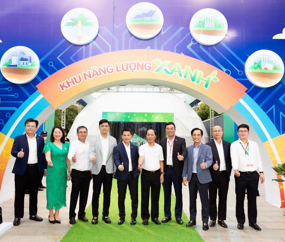 Lãnh đạo PV GAS giới thiệu “Hành trình năng lượng xanh” - tiềm năng phát triển mới của Tổng công ty Khí Việt Nam Lãnh đạo PV GAS giới thiệu “Hành trình năng lượng xanh” - tiềm năng phát triển mới của Tổng công ty Khí Việt Nam