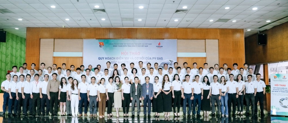 H1. Các đại biểu, khách mời chụp ảnh trước khi diễn ra Hội thảo H1. Các đại biểu, khách mời chụp ảnh trước khi diễn ra Hội thảo