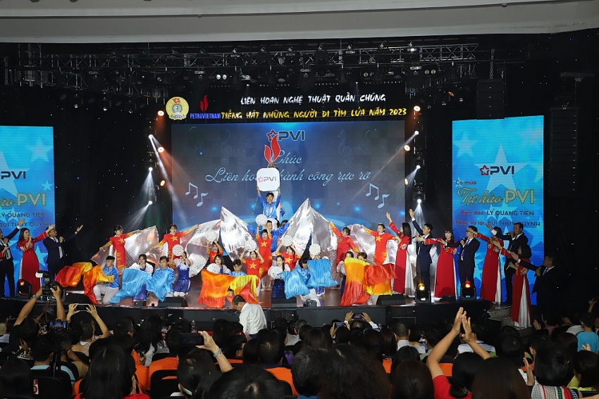 Ấn tượng Liên hoan “Tiếng hát Những người đi tìm lửa” khu vực phía Nam Ấn tượng Liên hoan “Tiếng hát Những người đi tìm lửa” khu vực phía Nam