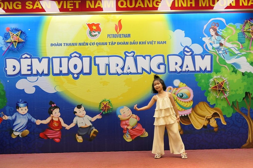 Đoàn Thanh niên Cơ quan Tập đoàn tổ chức Đêm hội trăng rằm 2023