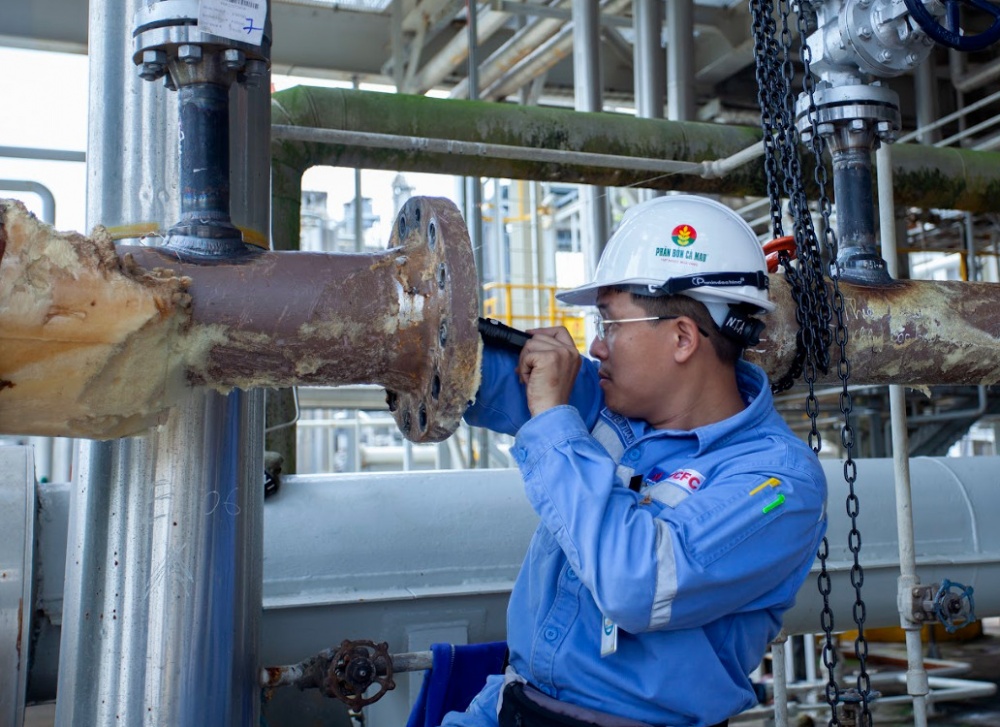 Phân bón Cà Mau được vinh danh “Doanh nghiệp tiêu biểu vì người lao động năm 2023