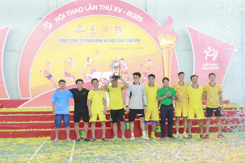 Hội thao PVFCCo lần thứ 15 - 2023: Đoàn kết, đồng lòng đột phá những giới hạn Hội thao PVFCCo lần thứ 15 năm 2023: Đoàn kết, đồng lòng đột phá những giới hạn