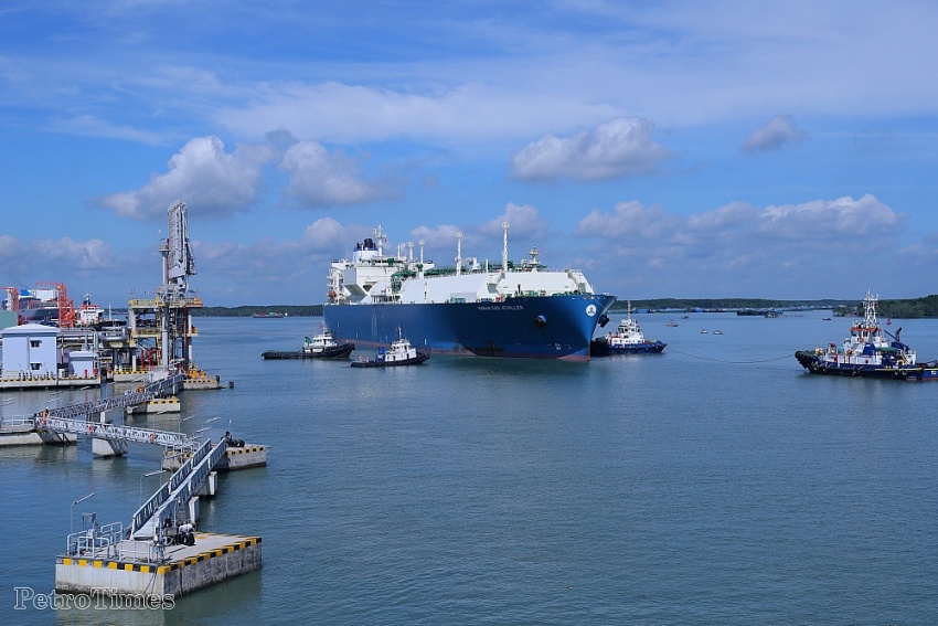Kho cảng LNG Thị Vải: Vận hành an toàn, sẵn sàng chạy tối đa công suất thiết kế Kho cảng LNG Thị Vải: Vận hành an toàn, sẵn sàng chạy tối đa công suất thiết kế