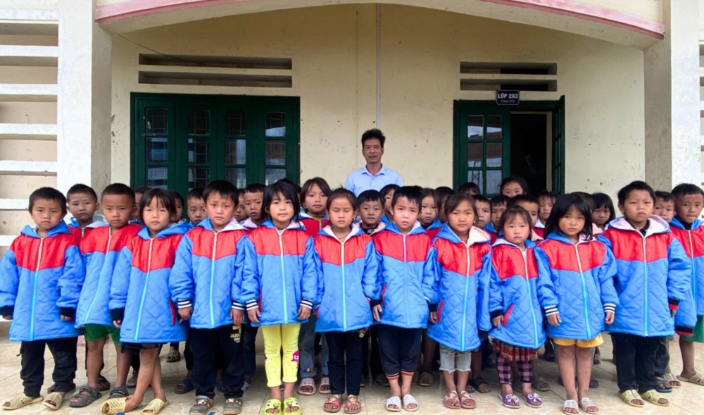 PTSC Marine và chương trình “Đông ấm - cùng em đến trường” PTSC Marine và chương trình “Đông ấm - cùng em đến trường”