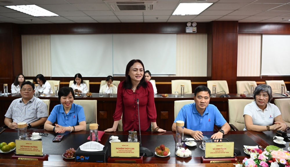 Công đoàn Dầu khí Việt Nam làm việc tại Nhà máy điện Cà Mau 1&2 Công đoàn Dầu khí Việt Nam làm việc tại Nhà máy điện Cà Mau 1&2