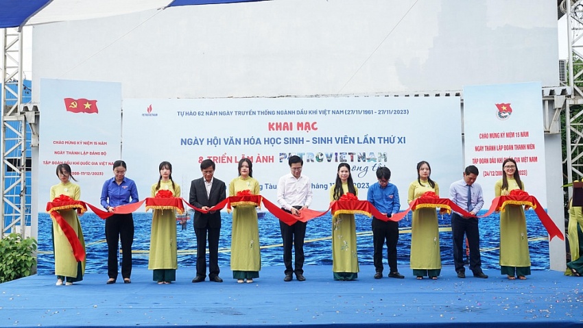 Sôi nổi Ngày hội Văn hóa Học sinh – Sinh viên năm 2023 và Triển lãm ảnh “Petrovietnam trong tôi” Sôi nổi Ngày hội Văn hóa Học sinh – Sinh viên năm 2023 và triển lãm ảnh “Petrovietnam trong tôi”