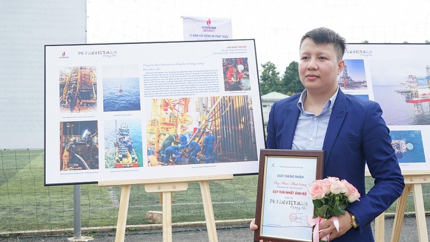 Sôi nổi Ngày hội Văn hóa Học sinh – Sinh viên năm 2023 và triển lãm ảnh “Petrovietnam trong tôi” Sôi nổi Ngày hội Văn hóa Học sinh – Sinh viên năm 2023 và triển lãm ảnh “Petrovietnam trong tôi”