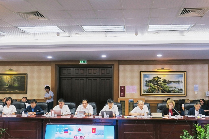 Khai mạc Kỳ họp lần thứ 56 Hội đồng Liên doanh Việt - Nga Vietsovpetro Khai mạc Kỳ họp lần thứ 56 Hội đồng Liên doanh Việt - Nga Vietsovpetro
