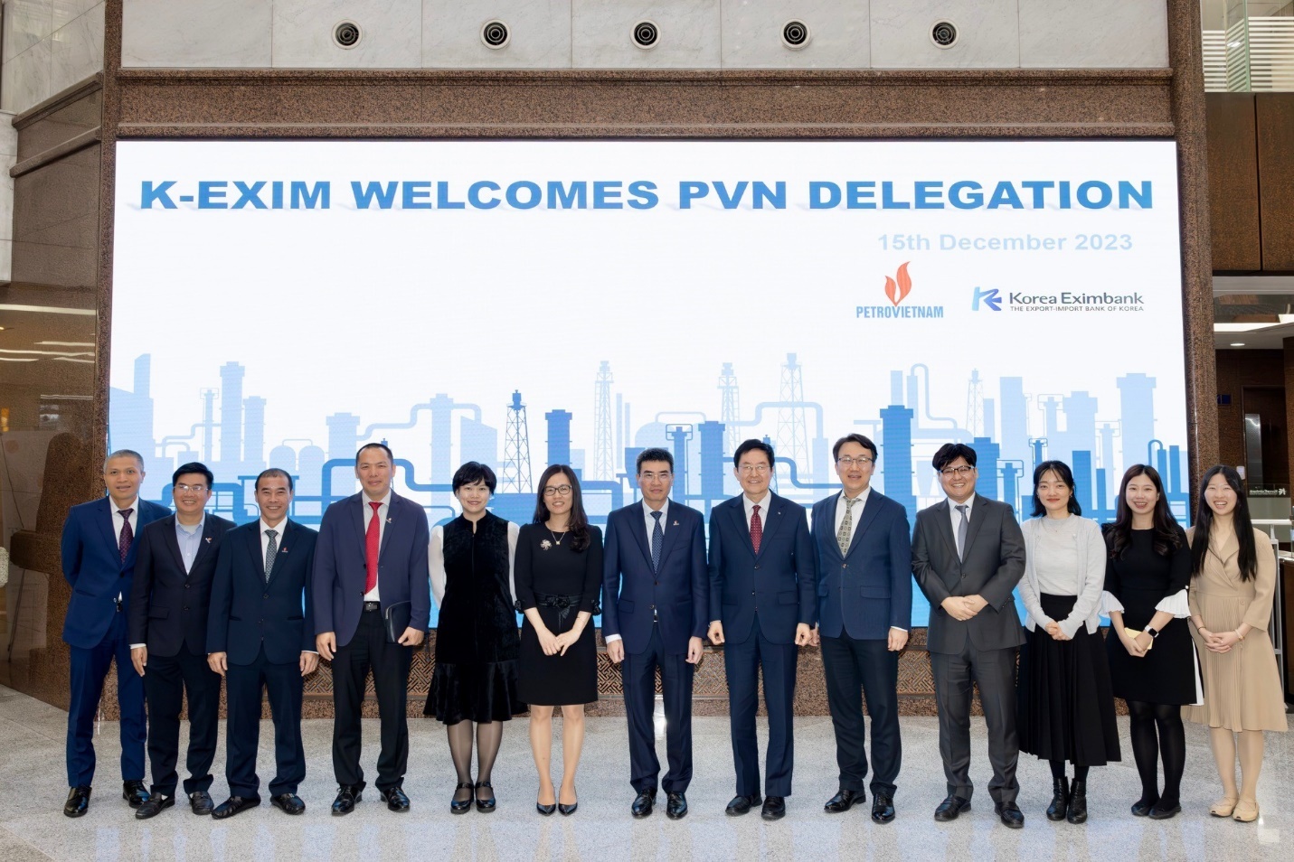 Petrovietnam thúc đẩy công tác thu xếp vốn cho chuỗi dự án Lô B Petrovietnam thúc đẩy công tác thu xếp vốn cho chuỗi dự án Lô B