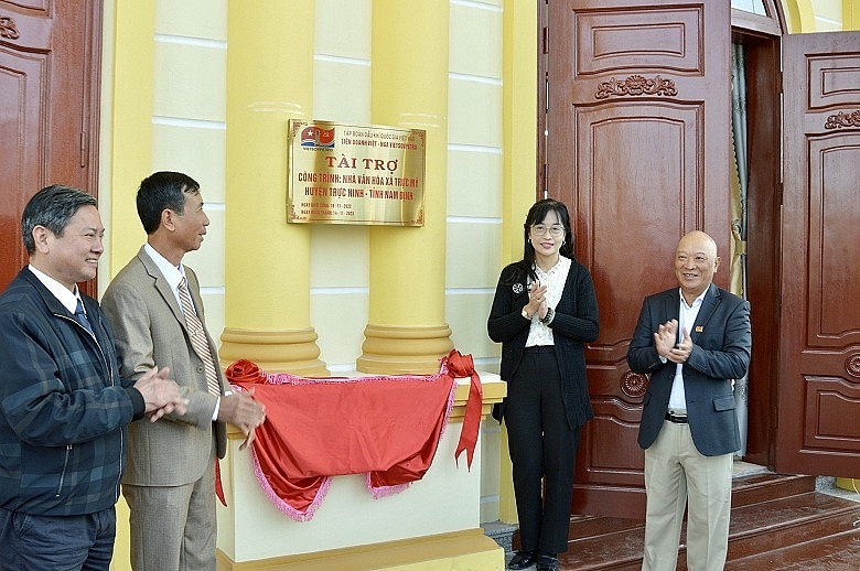 Khánh thành Nhà văn hóa xã Trực Mỹ, tỉnh Nam Định do Petrovietnam/Vietsovpetro tài trợ 9 tỷ đồng Khánh thành Nhà văn hóa xã Trực Mỹ, tỉnh Nam Định do Petrovietnam/Vietsovpetro tài trợ 9 tỷ đồng