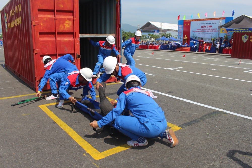 17-NKT-AD-0002: CBNV PVOIL Miền Đông hưởng ứng tham gia Hội thao phòng cháy chữa cháy và cứu nạn cứu hộ tỉnh Bà Rịa - Vũng Tàu ngày 29/9/2023. 17-NKT-AD-0002: CBNV PVOIL Miền Đông hưởng ứng tham gia Hội thao phòng cháy chữa cháy và cứu nạn cứu hộ tỉnh Bà Rịa - Vũng Tàu ngày 29/9/2023.
