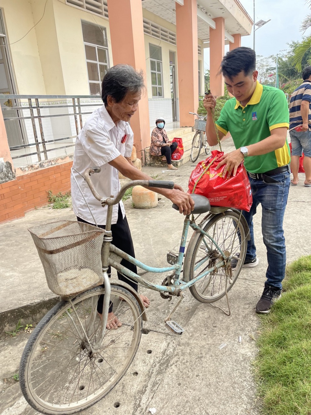 Tác phẩm dự thi 