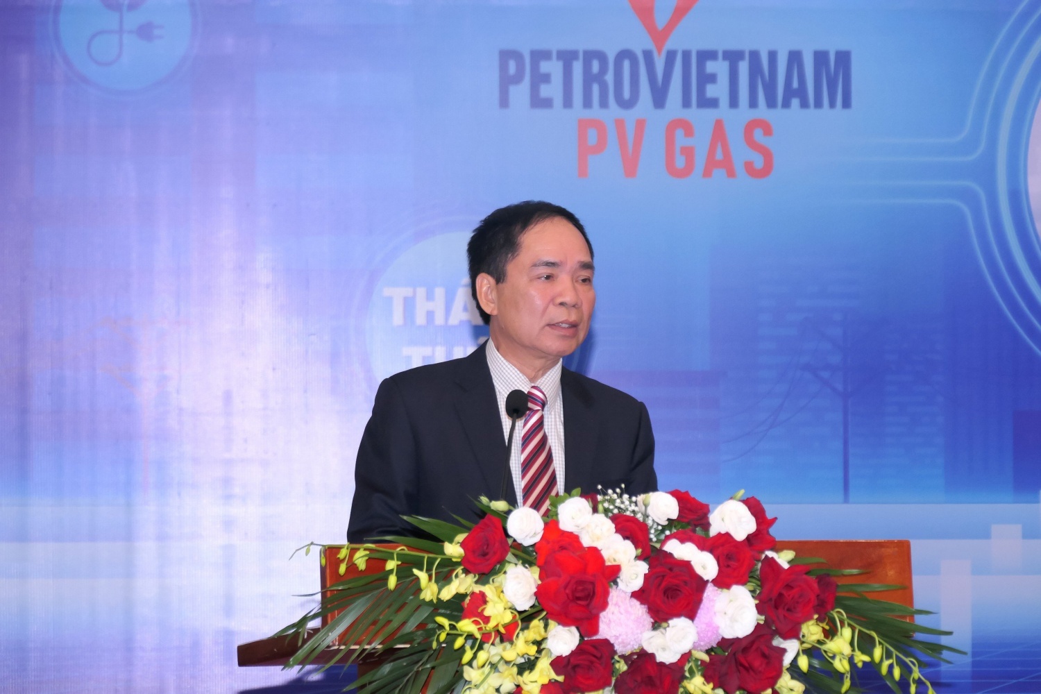 Tìm giải pháp tháo gỡ vướng mắc phát triển điện khí LNG ở Việt Nam Tìm giải pháp tháo gỡ vướng mắc phát triển điện khí LNG ở Việt Nam