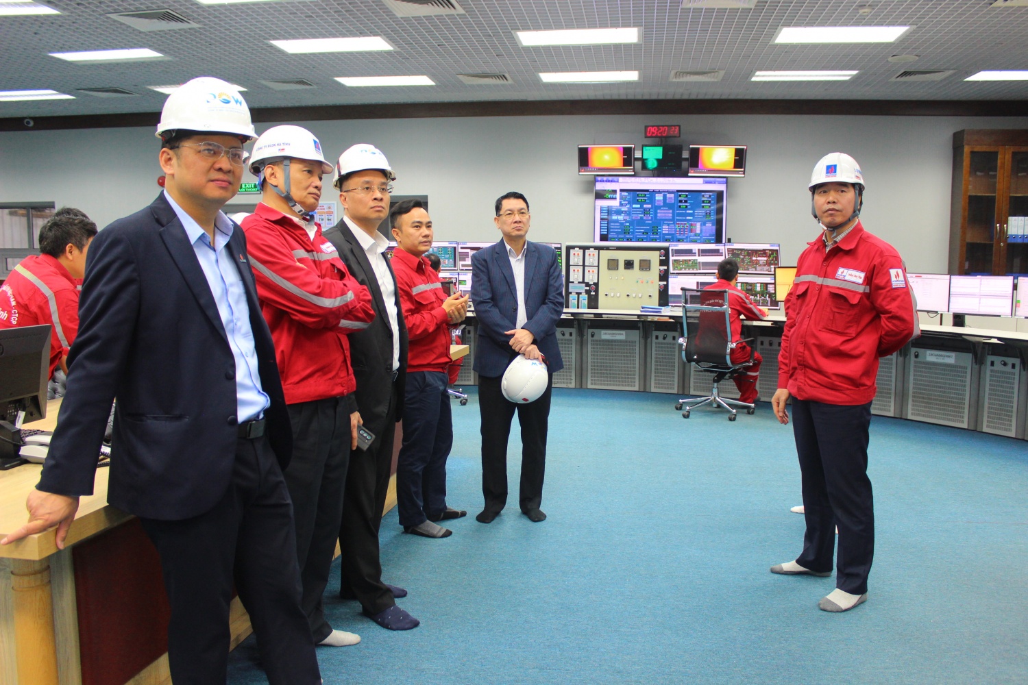 Vận hành an toàn, ổn định, liên tục NMNĐ Vũng Áng 1, góp phần đảm bảo cung ứng điện năm 2024 Vận hành an toàn, ổn định, liên tục NMNĐ Vũng Áng 1, góp phần đảm bảo cung ứng điện năm 2024