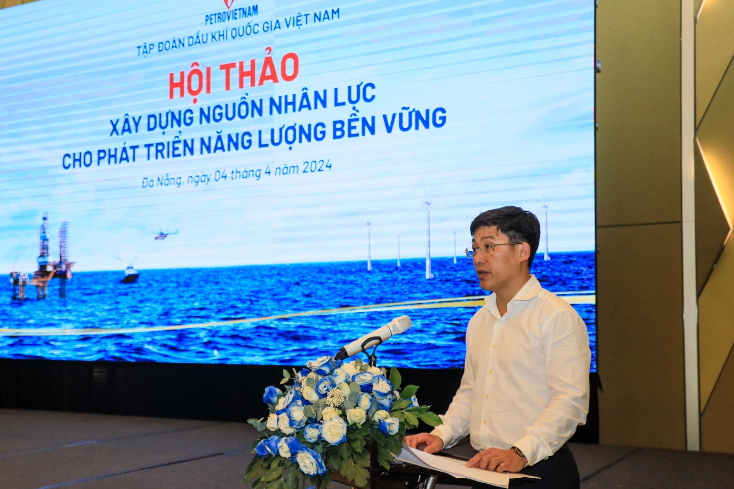 Chủ tịch HĐTV Petrovietnam Lê Mạnh Hùng định hướng 5 nhiệm vụ quan trọng trong phát triển nguồn nhân lực Chủ tịch HĐTV Petrovietnam Lê Mạnh Hùng định hướng 5 nhiệm vụ quan trọng trong phát triển nguồn nhân lực
