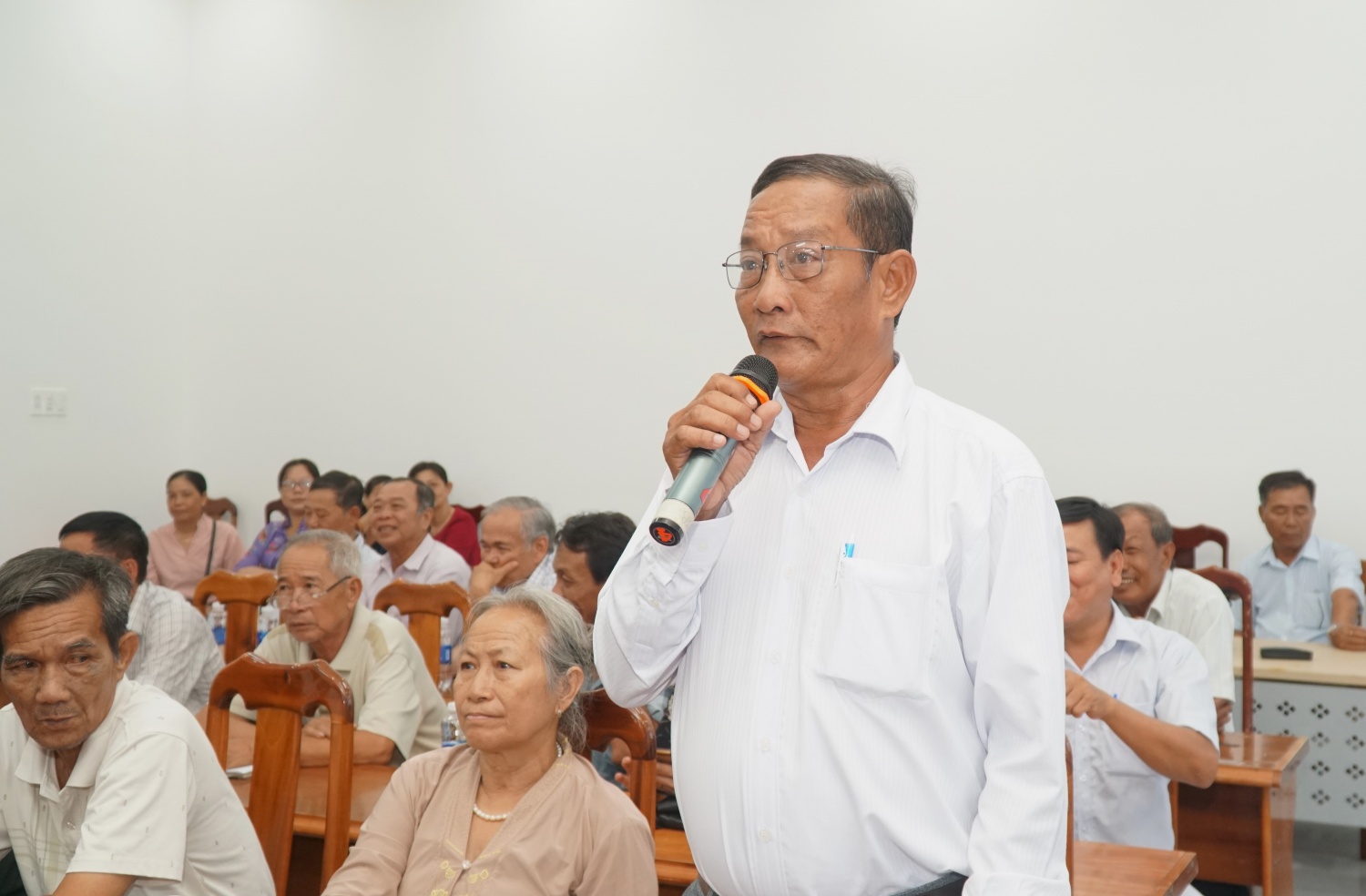 Đồng chí Lê Mạnh Hùng tiếp xúc cử tri tại Cà Mau trước kỳ họp thứ 7 Quốc hội khóa XV Đồng chí Lê Mạnh Hùng tiếp xúc cử tri tại Cà Mau trước kỳ họp thứ 7 Quốc hội khóa XV