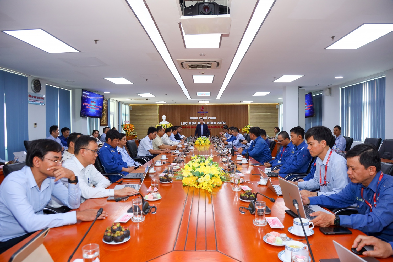 BSR tôn vinh đội ngũ tri thức và nghiên cứu khoa học BSR tôn vinh đội ngũ tri thức và nghiên cứu khoa học