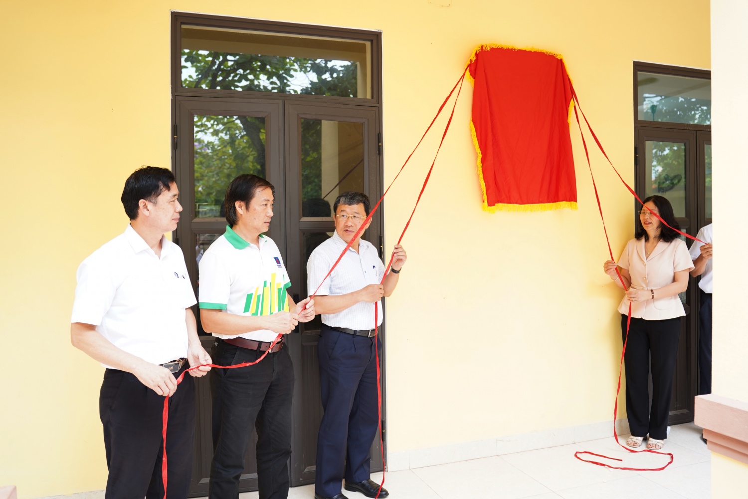 Khánh thành dự án cải tạo, sửa chữa trường THCS Mỹ Xá do PVFCCo tài trợ Khánh thành dự án cải tạo, sửa chữa trường THCS Mỹ Xá do PVFCCo tài trợ