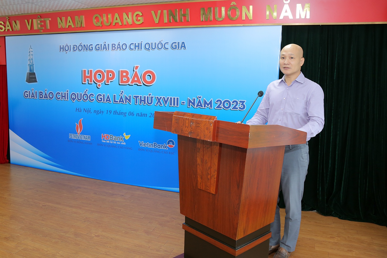 Petrovietnam đồng hành cùng Lễ trao Giải Báo chí Quốc gia lần thứ XVIII Petrovietnam đồng hành cùng Lễ trao Giải Báo chí Quốc gia lần thứ XVIII