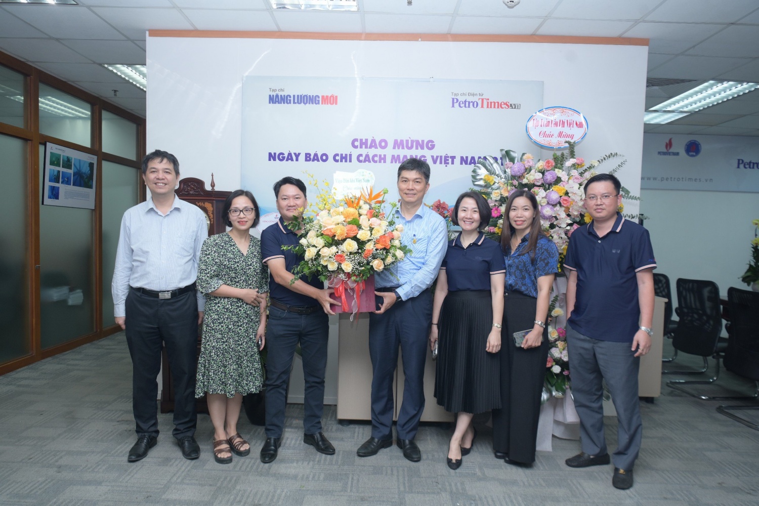 Nhiều đối tác, tổ chức chúc mừng Tạp chí Năng lượng Mới - PetroTimes nhân ngày Báo chí Cách mạng Việt Nam Nhiều đối tác, tổ chức chúc mừng Tạp chí Năng lượng Mới - PetroTimes nhân ngày Báo chí Cách mạng Việt Nam