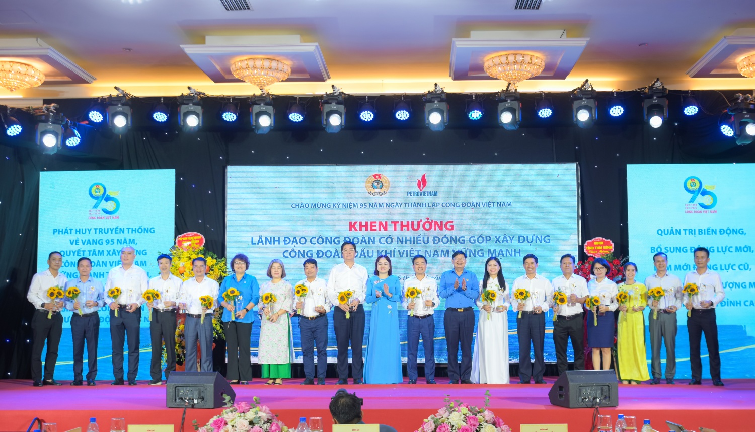 CĐ DKVN là chỗ dự vững chắc, khích lệ tinh thần của người lao động Dầu khí CĐ DKVN là chỗ dự vững chắc, khích lệ tinh thần của người lao động Dầu khí
