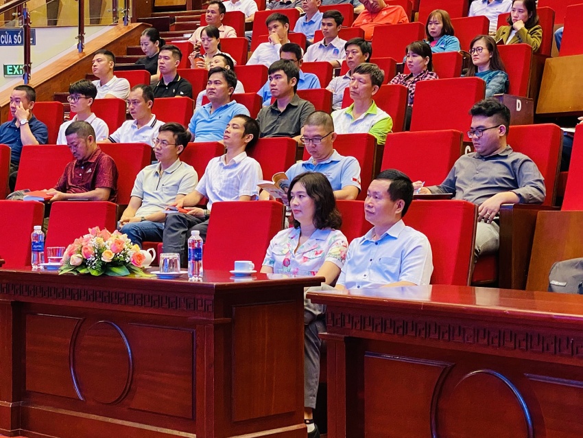 Đảng ủy Tập đoàn khai giảng lớp Bồi dưỡng lý luận chính trị cho đảng viên mới năm 2024 khu vực Vũng Tàu Đảng ủy Tập đoàn khai giảng lớp Bồi dưỡng lý luận chính trị cho đảng viên mới năm 2024 khu vực Vũng Tàu