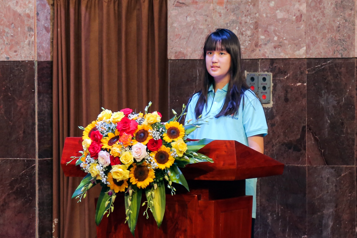 Petrovietnam tuyên dương học sinh đạt thành tích cao trong các kỳ thi quốc gia năm học 2023 - 2024 Petrovietnam tuyên dương học sinh đạt thành tích cao trong các kỳ thi quốc gia năm học 2023 - 2024