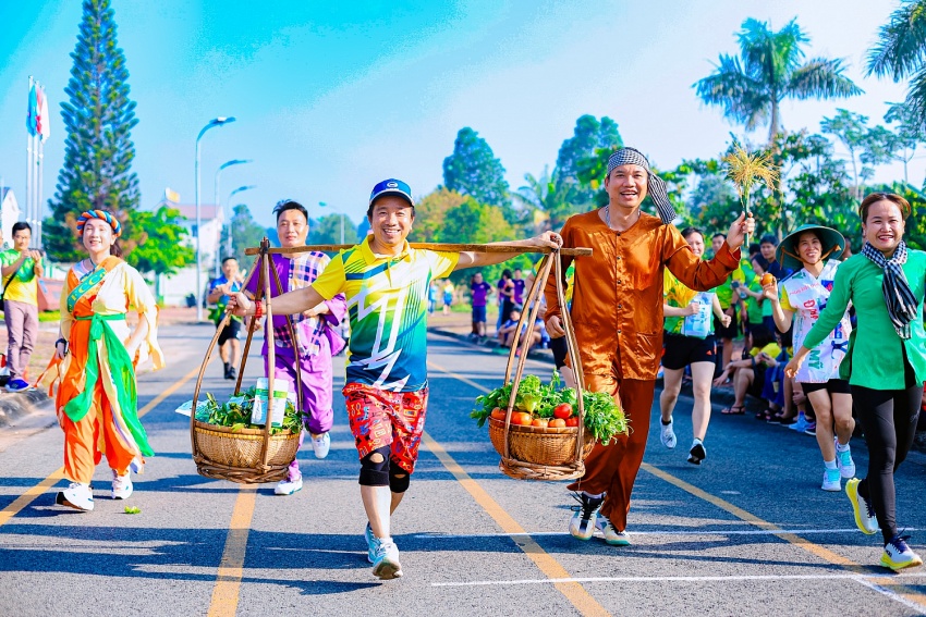 Hội thao PVFCCo lần thứ XVI – 2024: Sân chơi thể thao sôi nổi, tăng cường đoàn kết Hội thao PVFCCo lần thứ XVI – 2024: Sân chơi thể thao sôi nổi, tăng cường đoàn kết