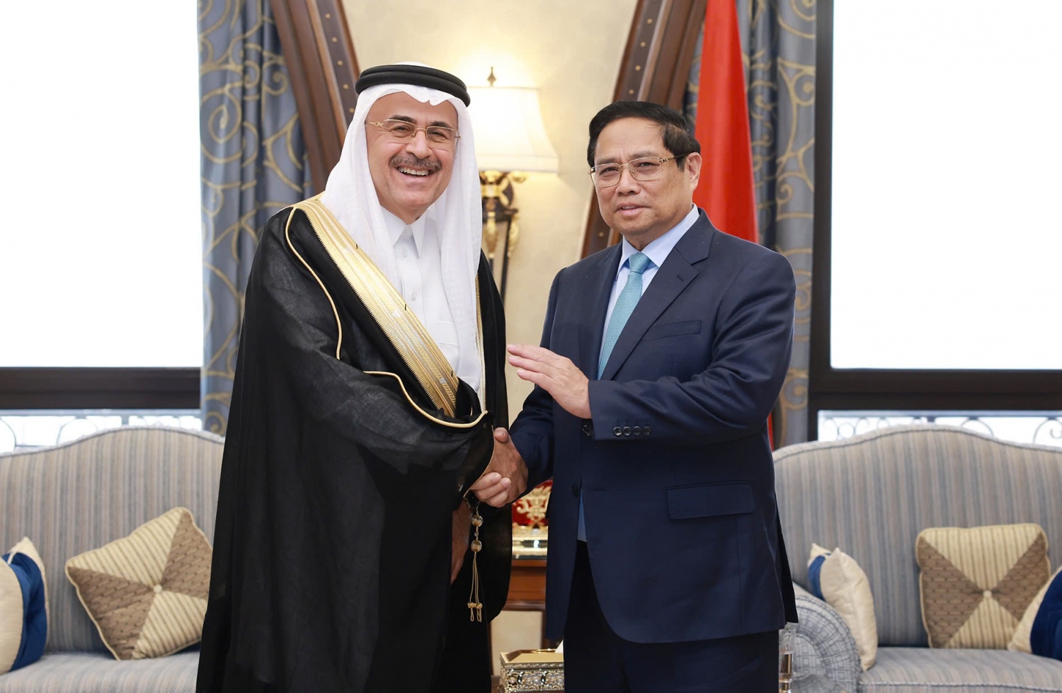 Petrovietnam và Saudi Aramco ký kết thỏa thuận khung hợp tác trong lĩnh vực thương mại dầu khí Petrovietnam và Saudi Aramco ký kết thỏa thuận khung hợp tác trong lĩnh vực thương mại dầu khí