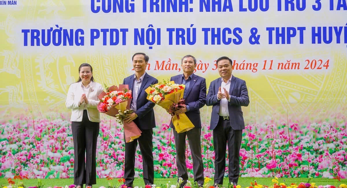 Khánh thành khu nhà nội trú 3 tầng do PVEP tài trợ tại huyện Xín Mần, tỉnh Hà Giang Khánh thành khu nhà nội trú 3 tầng do PVEP tài trợ tại huyện Xín Mần, tỉnh Hà Giang